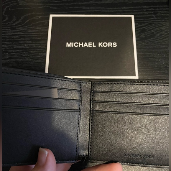 Michael Kors Andy Slim Bifold Men’s Wallet NWT - Picture 4 of 8
